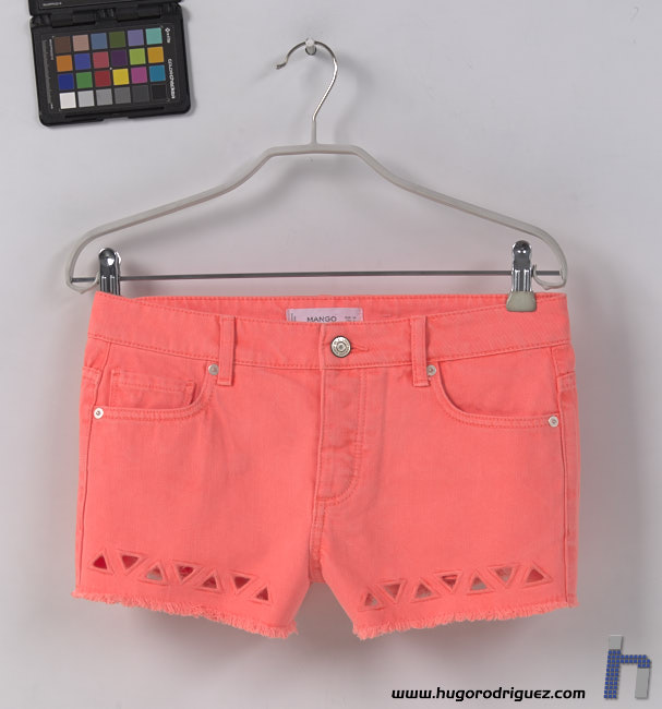 WOMAN SHORT FLUOR7 cal AdobeRGB